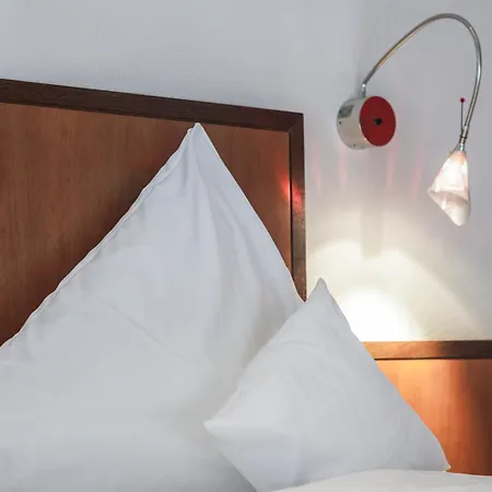 Garni In Der Breite Альбштадт