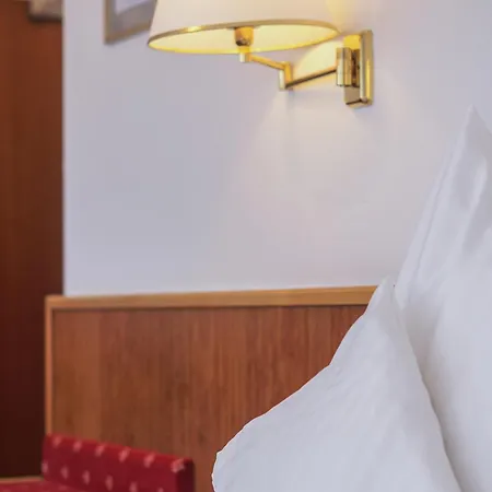 Hotel&restaurant In Der Breite 3*