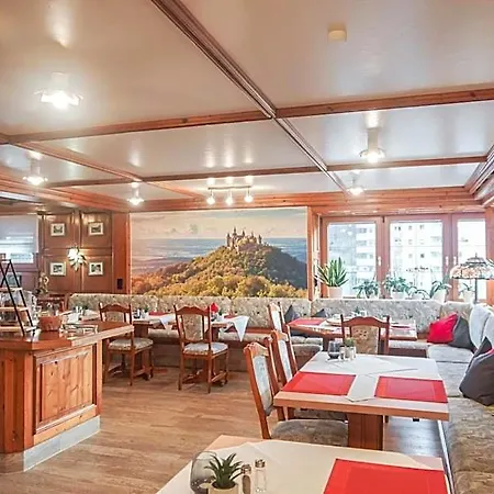 & Restaurant In Der Breite Otel