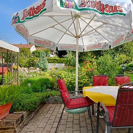 Otel & Restaurant In Der Breite