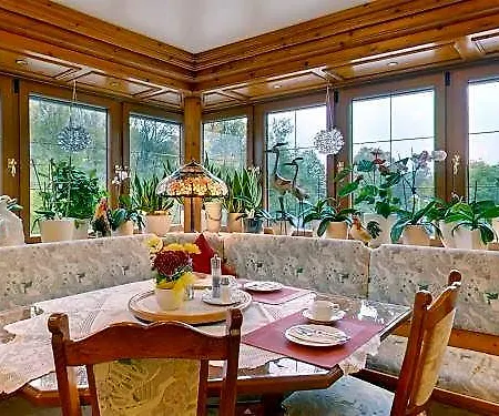 & Restaurant In Der Breite 3*