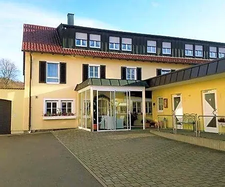 & Restaurant In Der Breite Hotel 3*