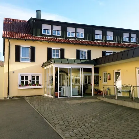 Hotel&restaurant In Der Breite