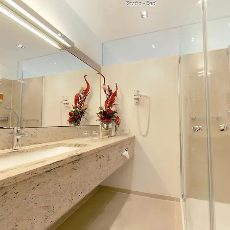 Garni In Der Breite Альбштадт